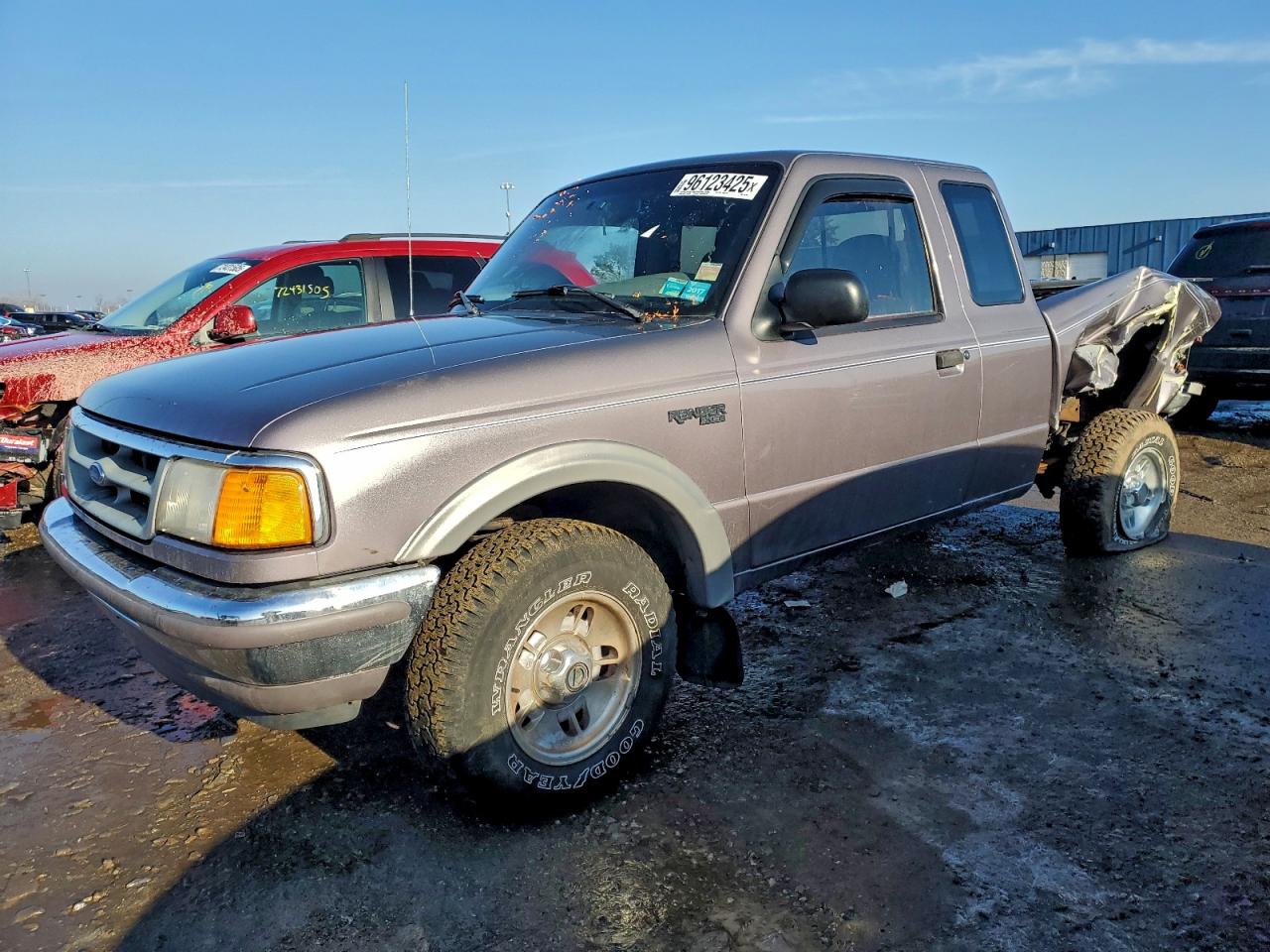 Ford Ranger Super Cab Image 1