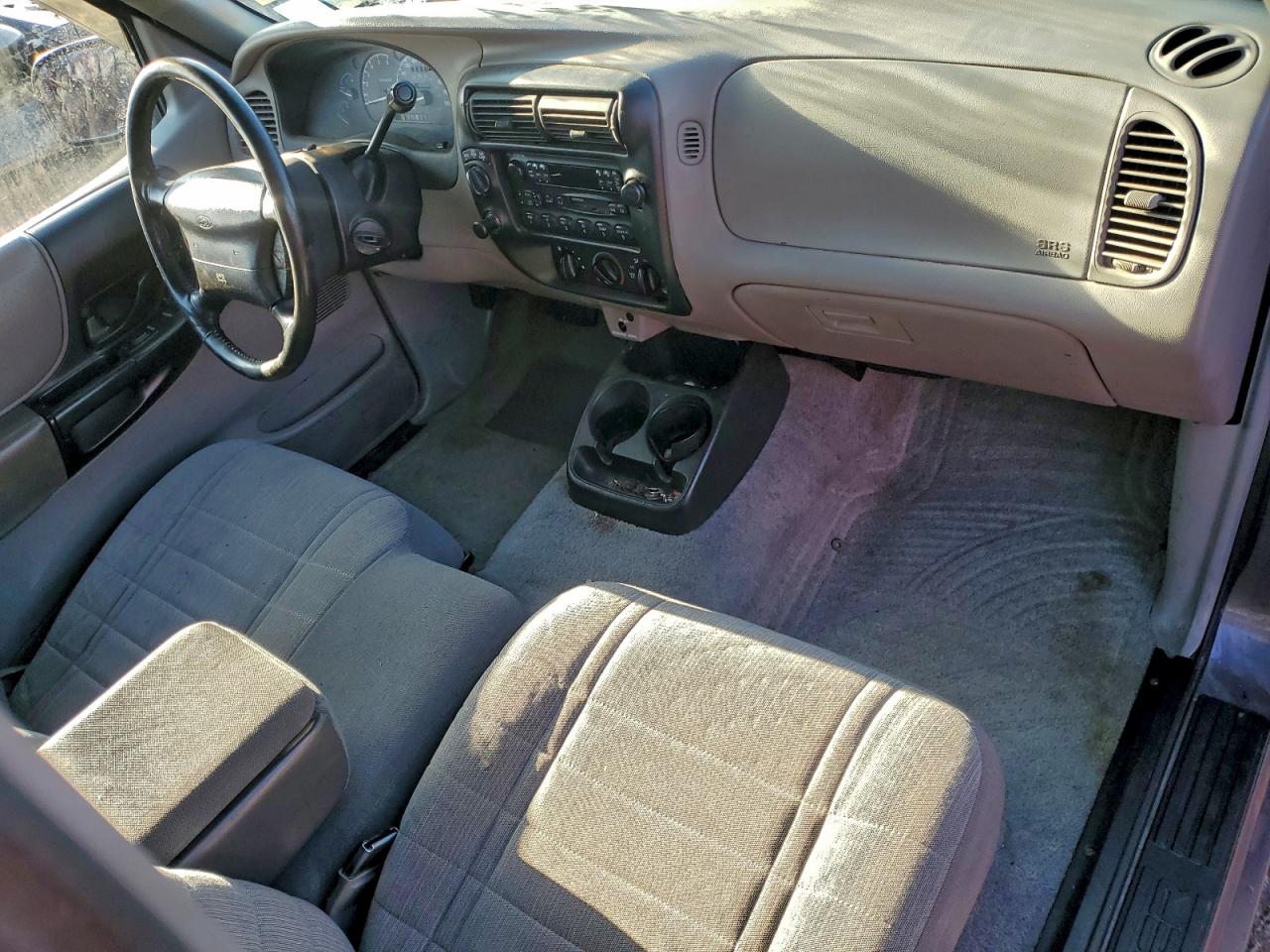 Ford Ranger Super Cab Image 10