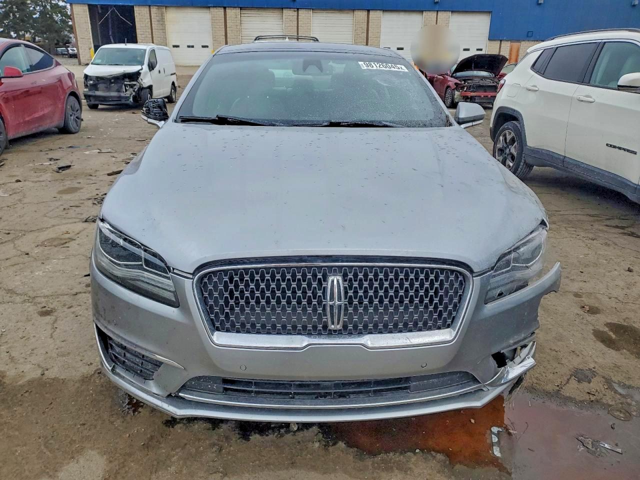 Lincoln MKZ Reserve Image 2