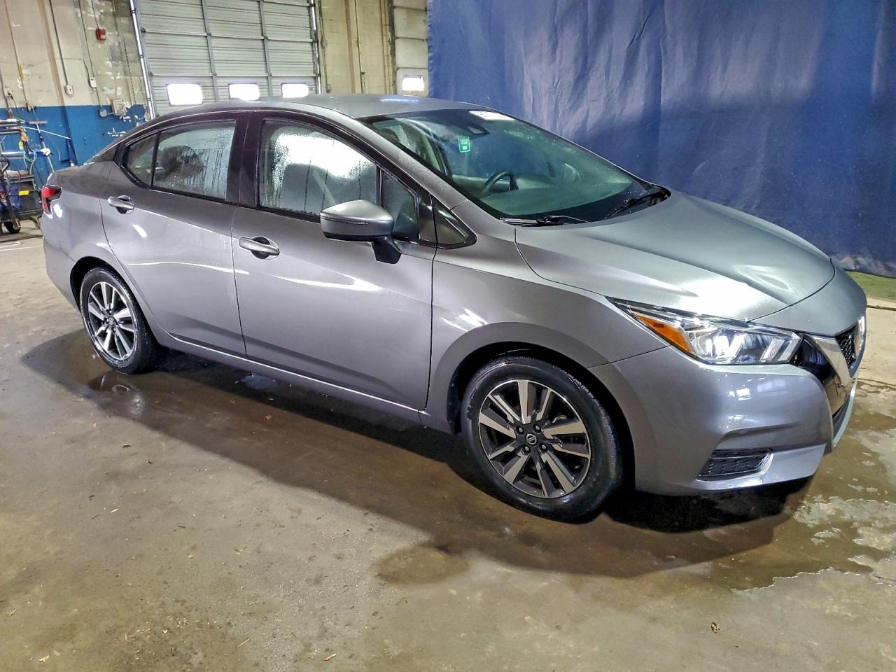 Nissan Versa Sv Image 2