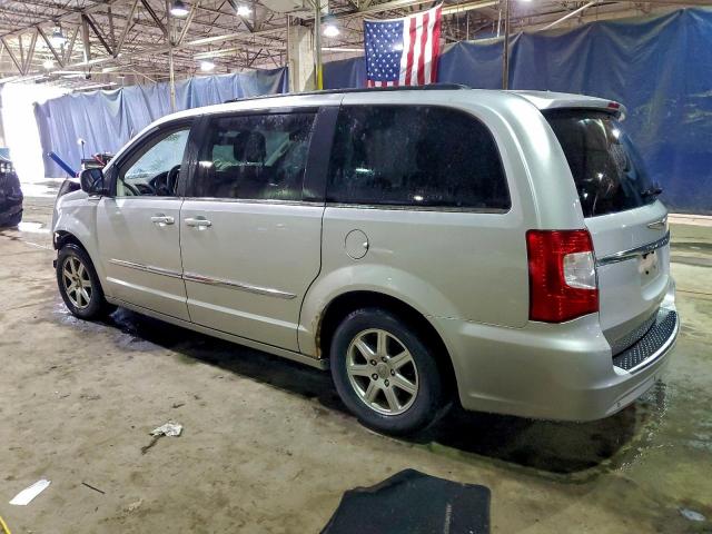 Chrysler Minivan Touring Image 13