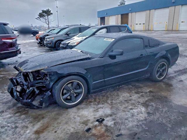  Salvage Ford Mustang