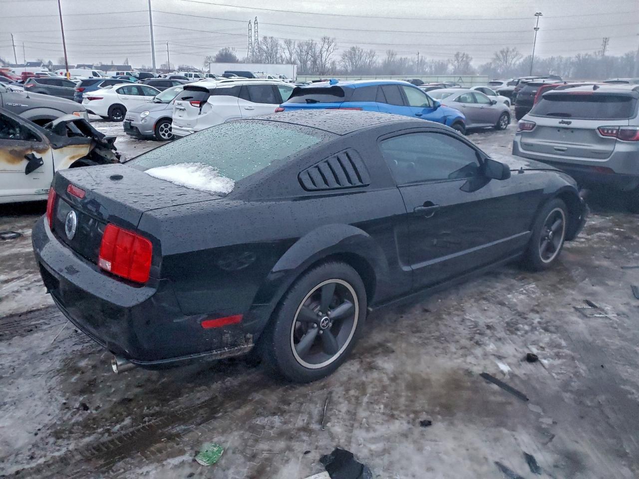 Ford Mustang Gt Image 3