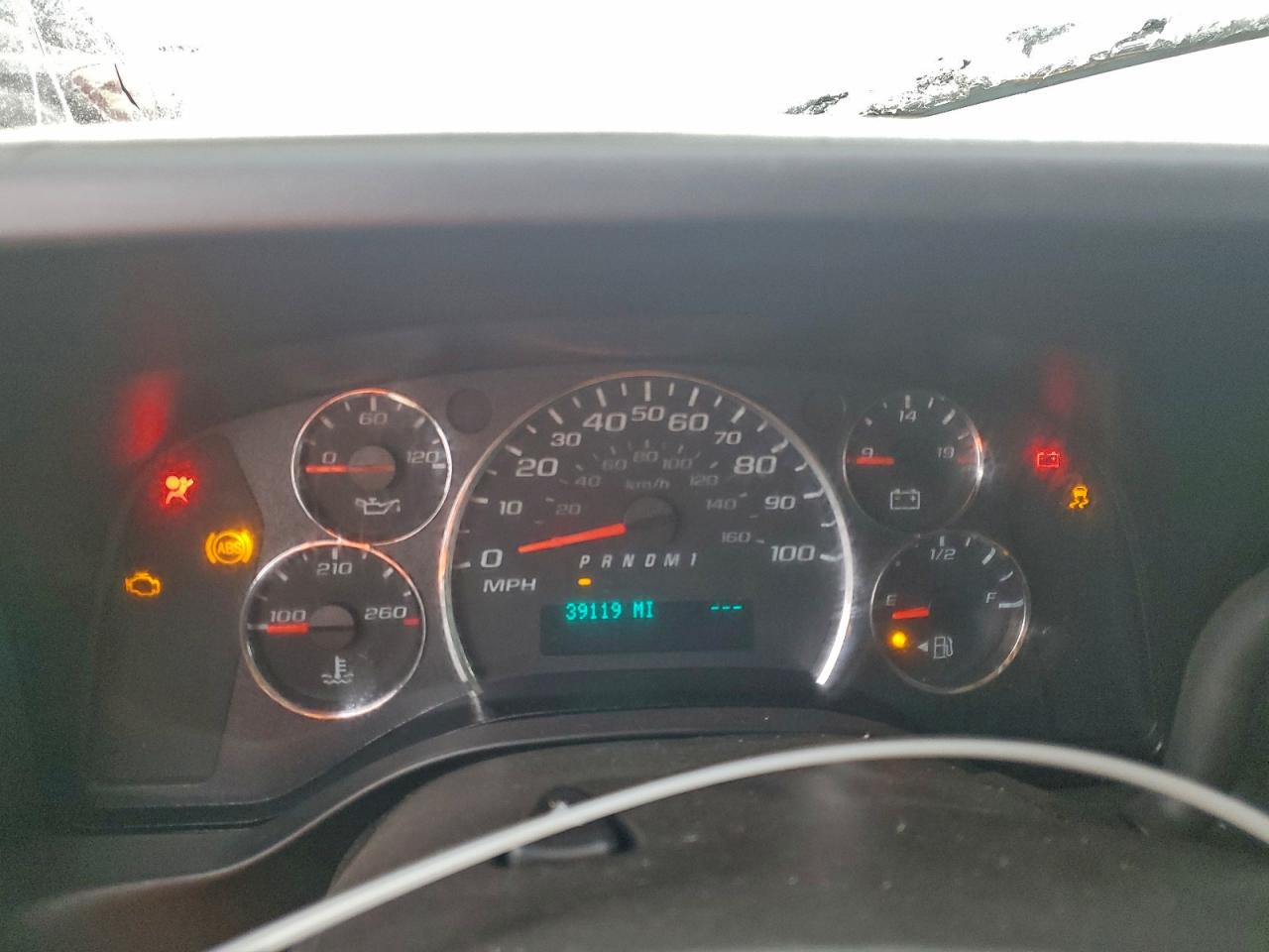 Chevrolet Express Image 8