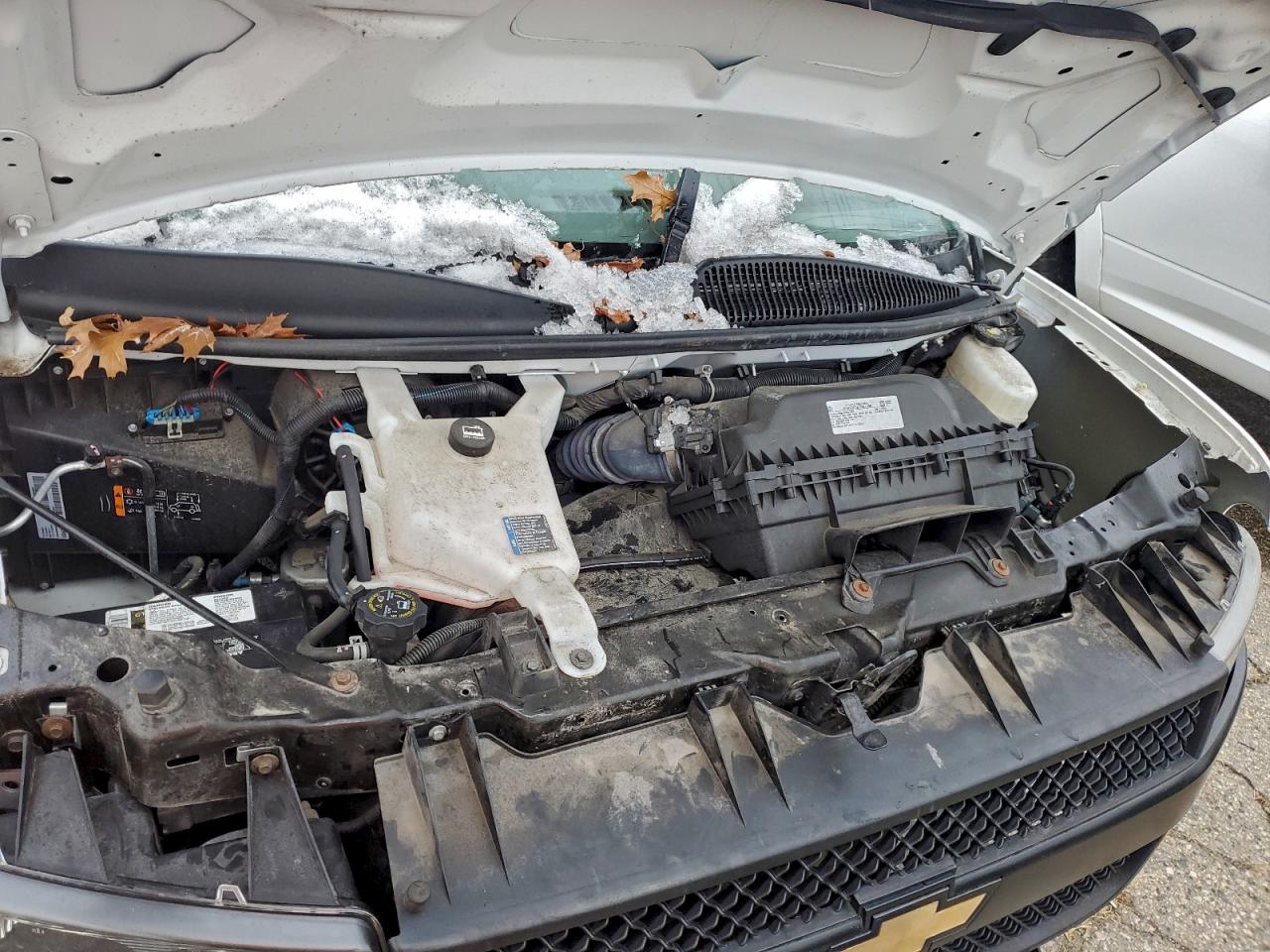 Chevrolet Express Image 13