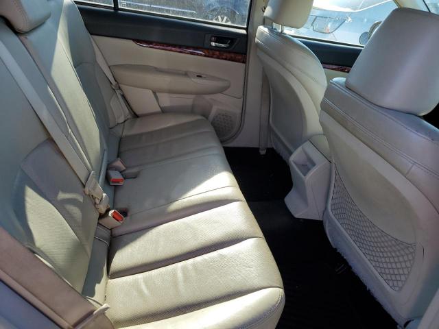 Subaru Outback 2.5i Limited Image 10