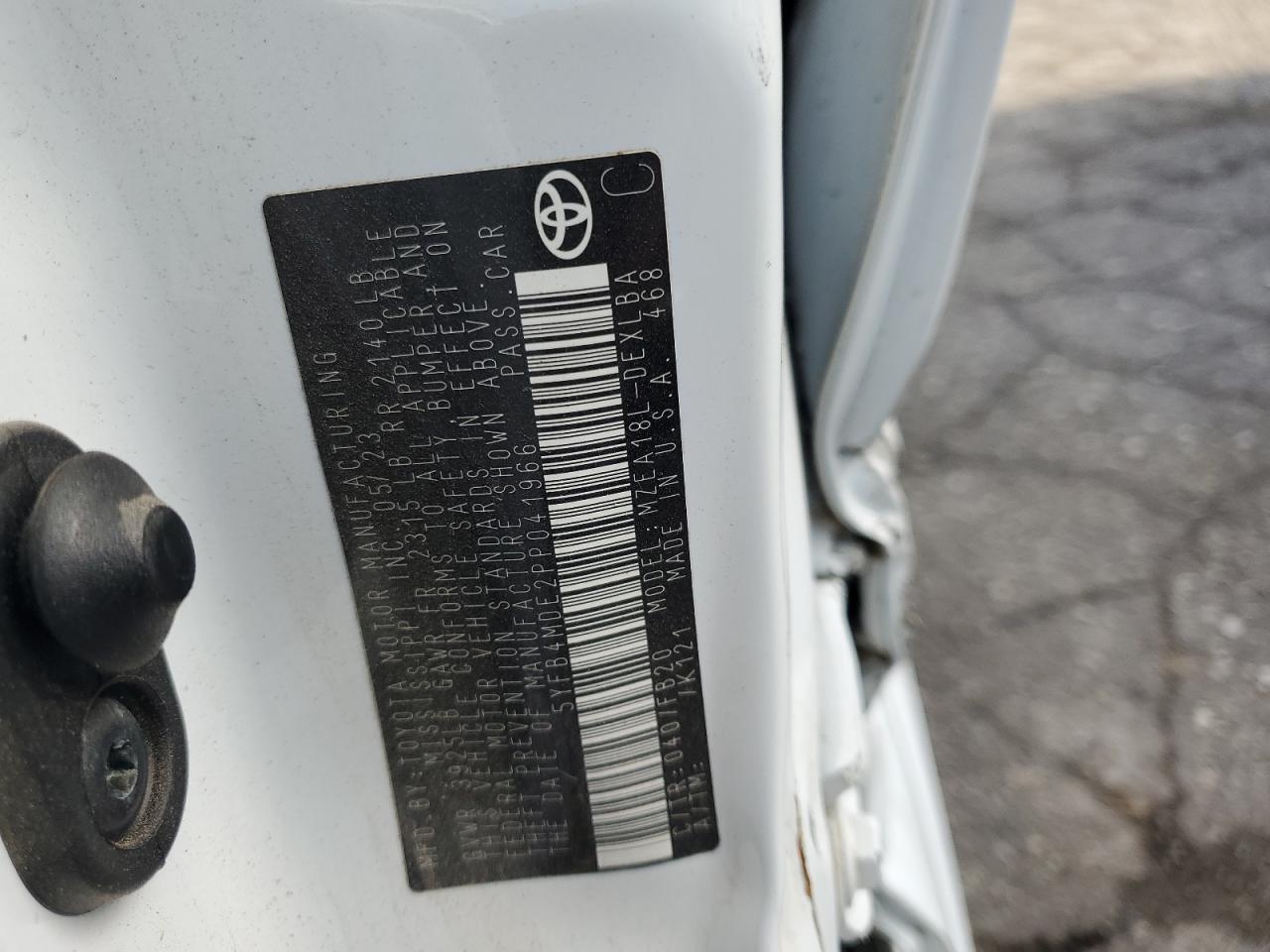 Toyota Corolla Le Image 10