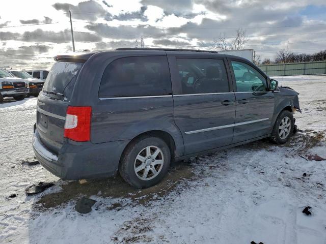 Chrysler Minivan Touring Image 2