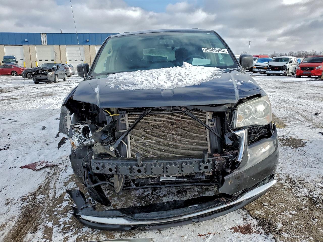 Chrysler Minivan Touring Image 13