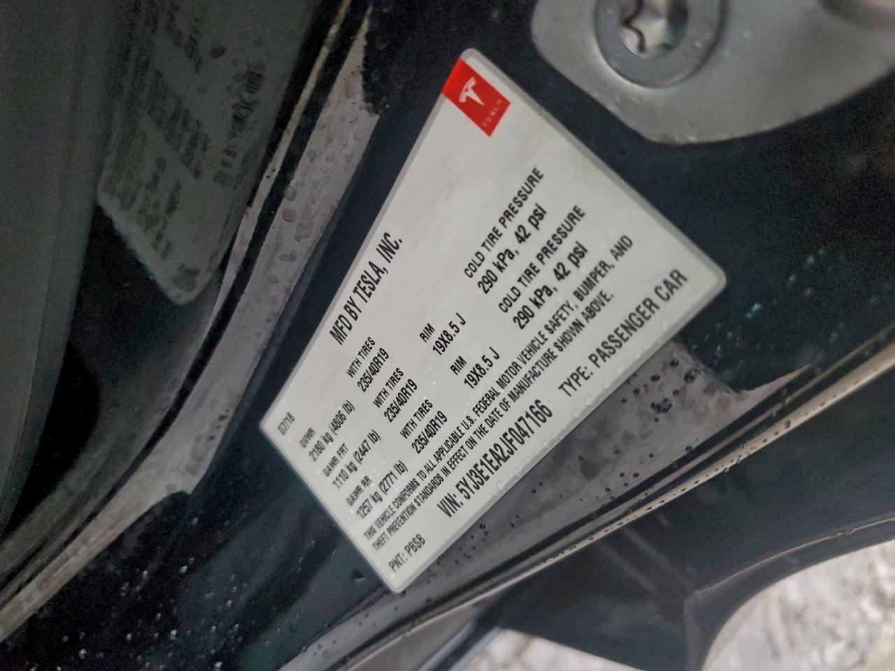 Tesla Model 3 Image 12