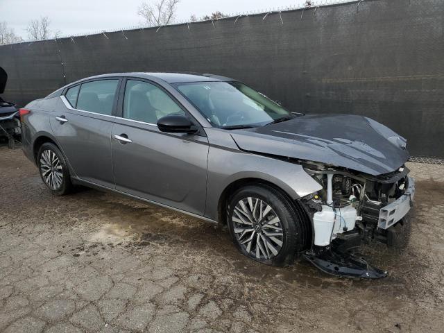 Nissan Altima Sv Image 11