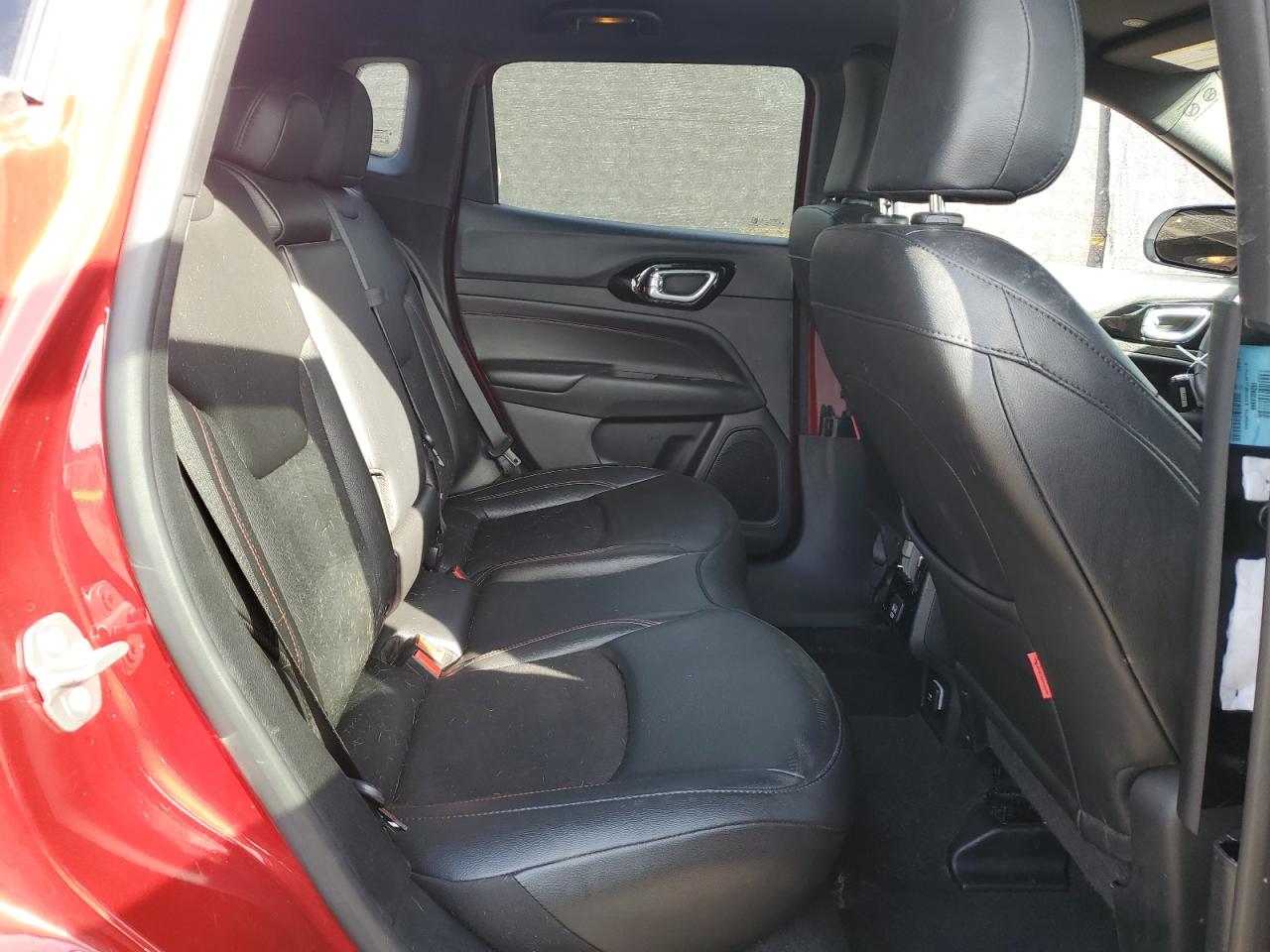 Jeep Compass Trailhawk Image 12