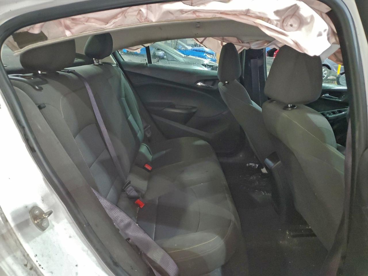 Chevrolet Cruze Ls Image 11