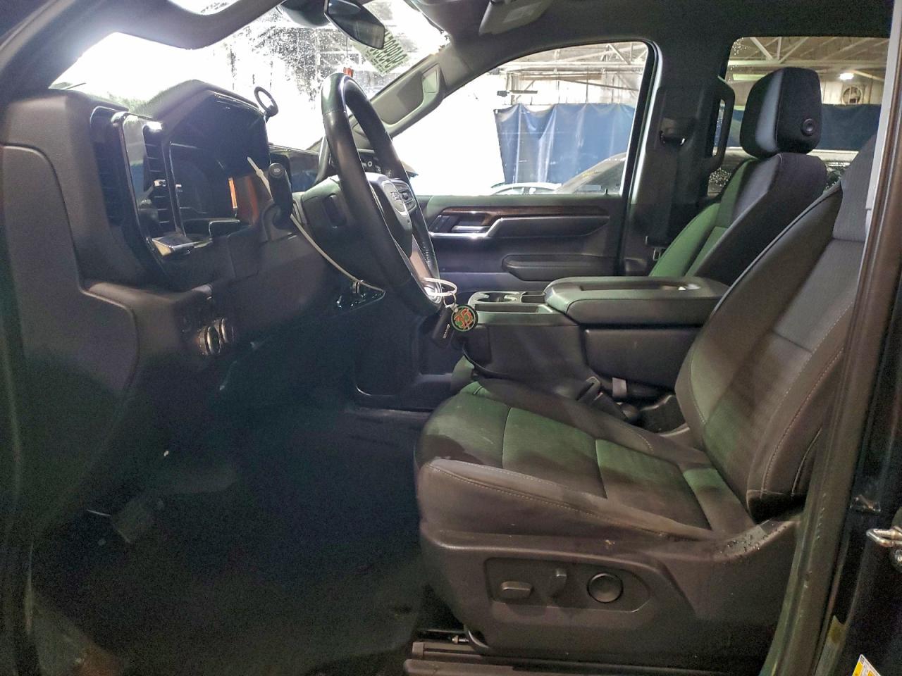 GMC Sierra K1500 Elevation-l Image 3