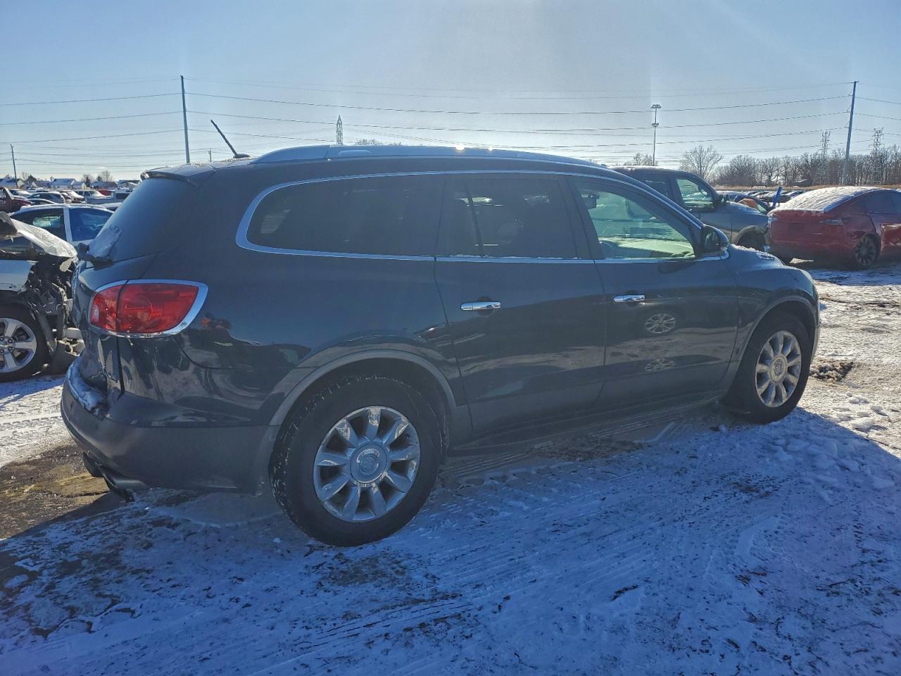 Buick Enclave Image 2