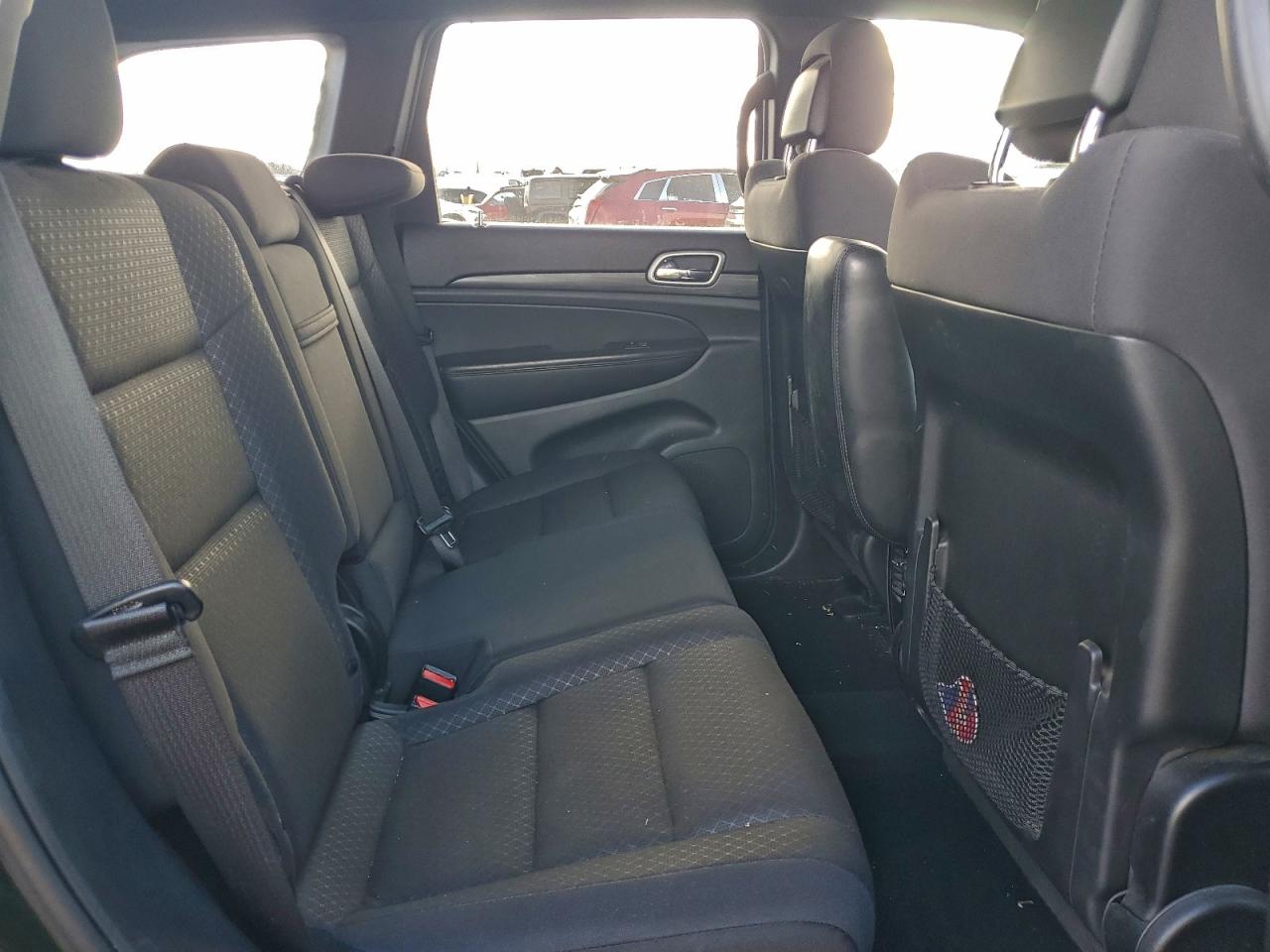 Jeep Grand Cherokee Laredo Image 10