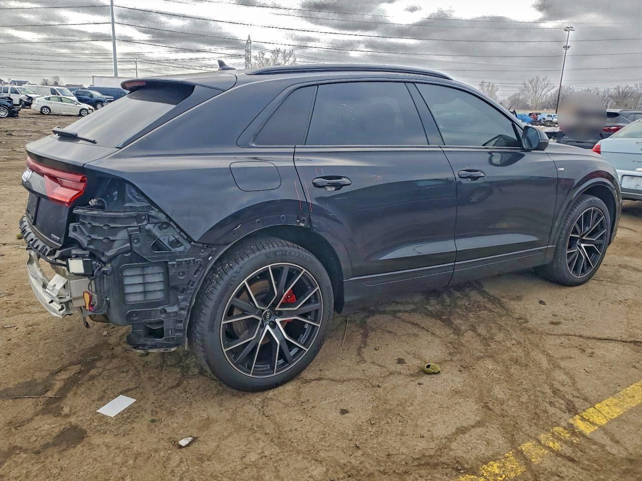 Audi Q8 Premium Plus S-line Image 4