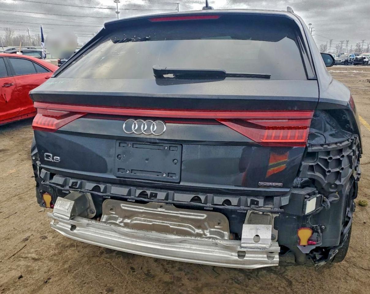 Audi Q8 Premium Plus S-line Image 6