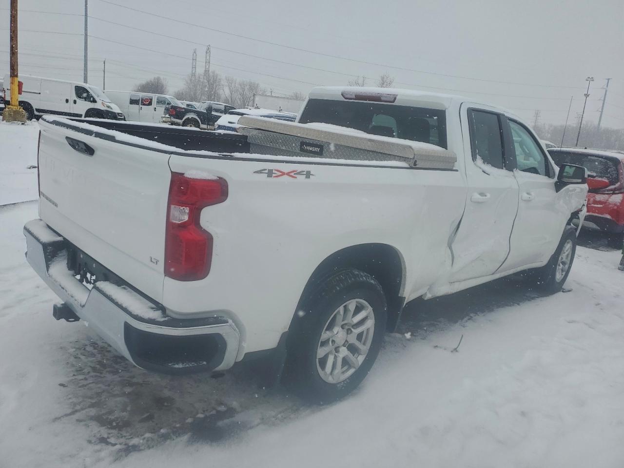 Chevrolet Silverado K1500 Lt Image 3