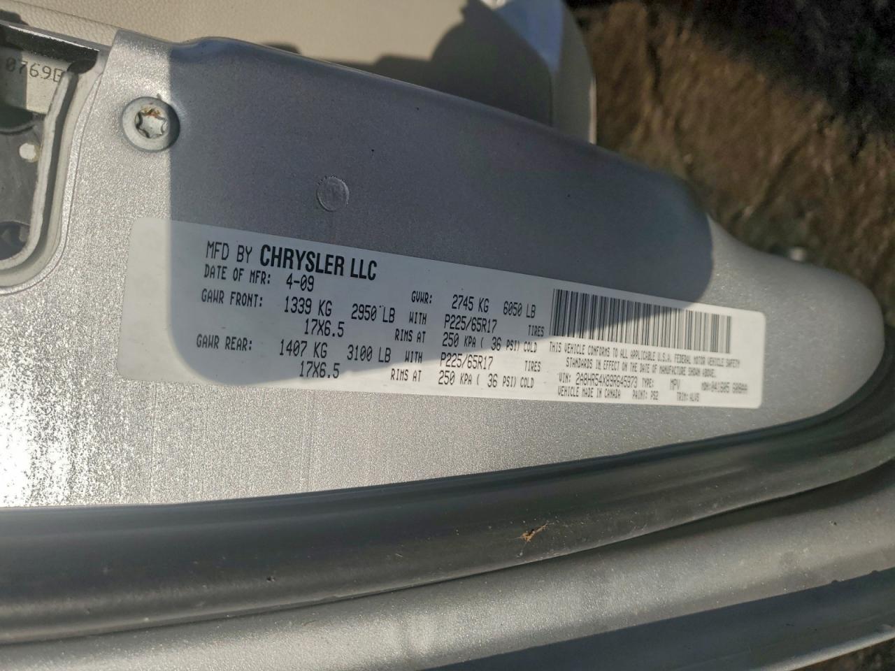 Chrysler Minivan Touring Image 2