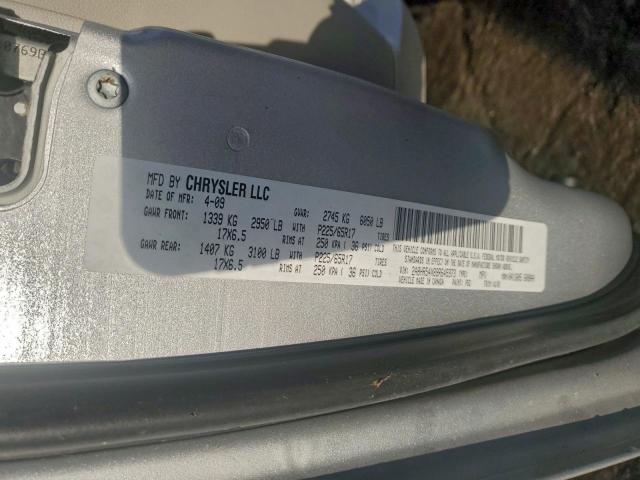 Chrysler Minivan Touring Image 2