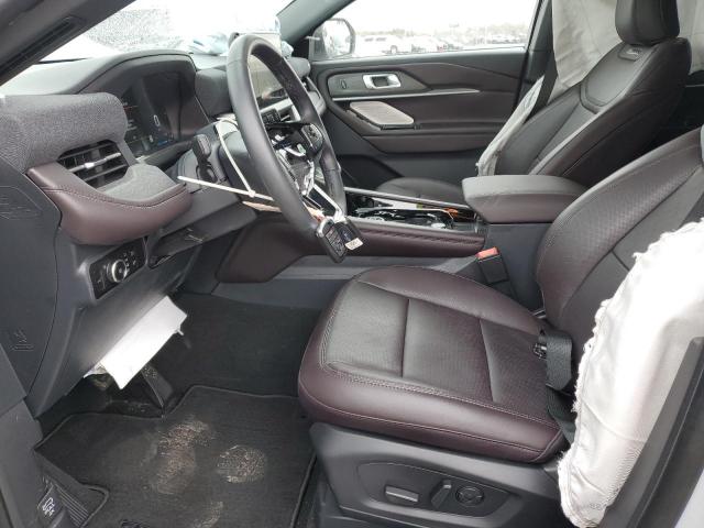 Ford Explorer Platinum Image 6