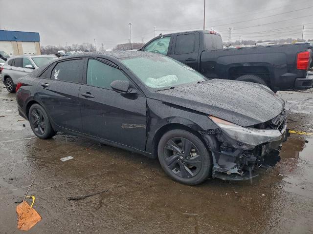 Hyundai ELANTRA Sel Image 2