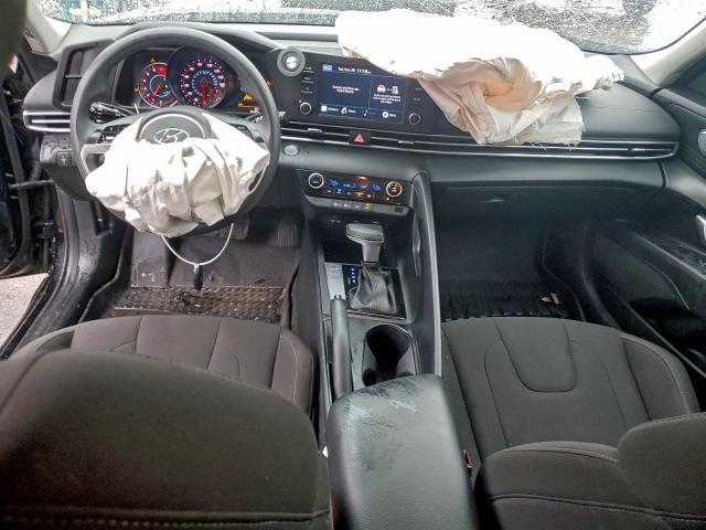 Hyundai ELANTRA Sel Image 9