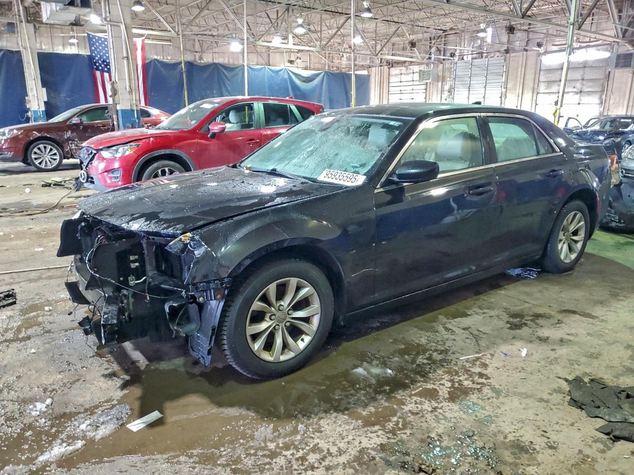 Chrysler 300 Limited Image 1