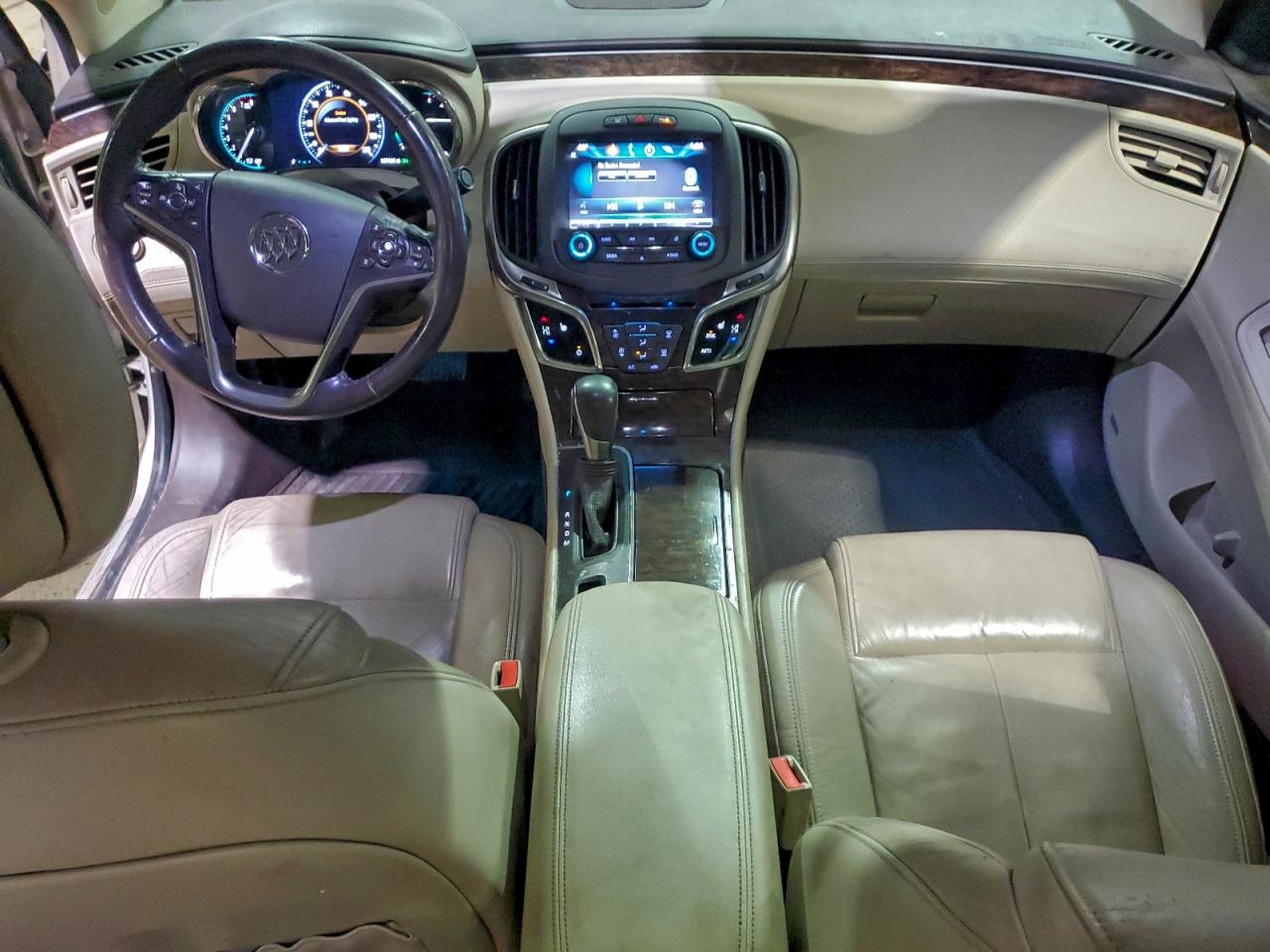 Buick LaCrosse Image 5