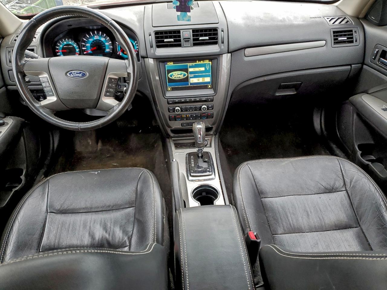 Ford Fusion Sport Image 7