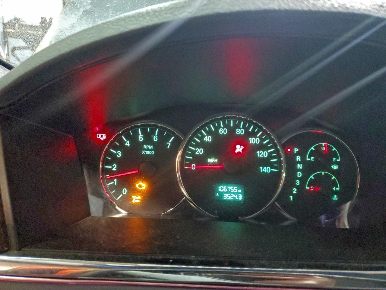 Buick LaCrosse Cx Image 2