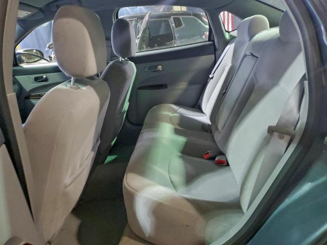 Buick LaCrosse Cx Image 3