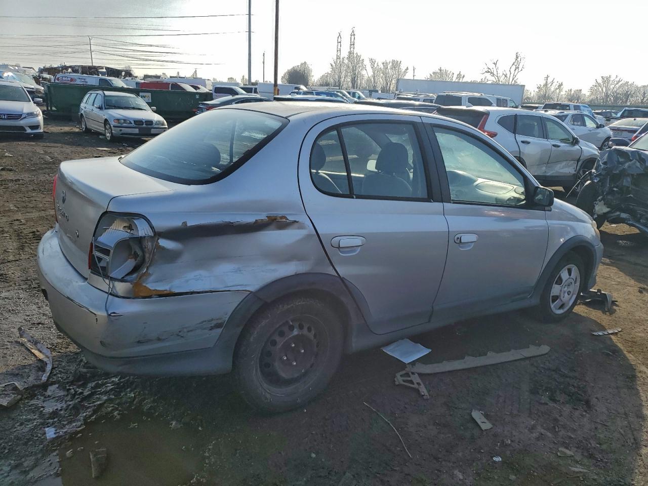 Toyota ECHO Image 2
