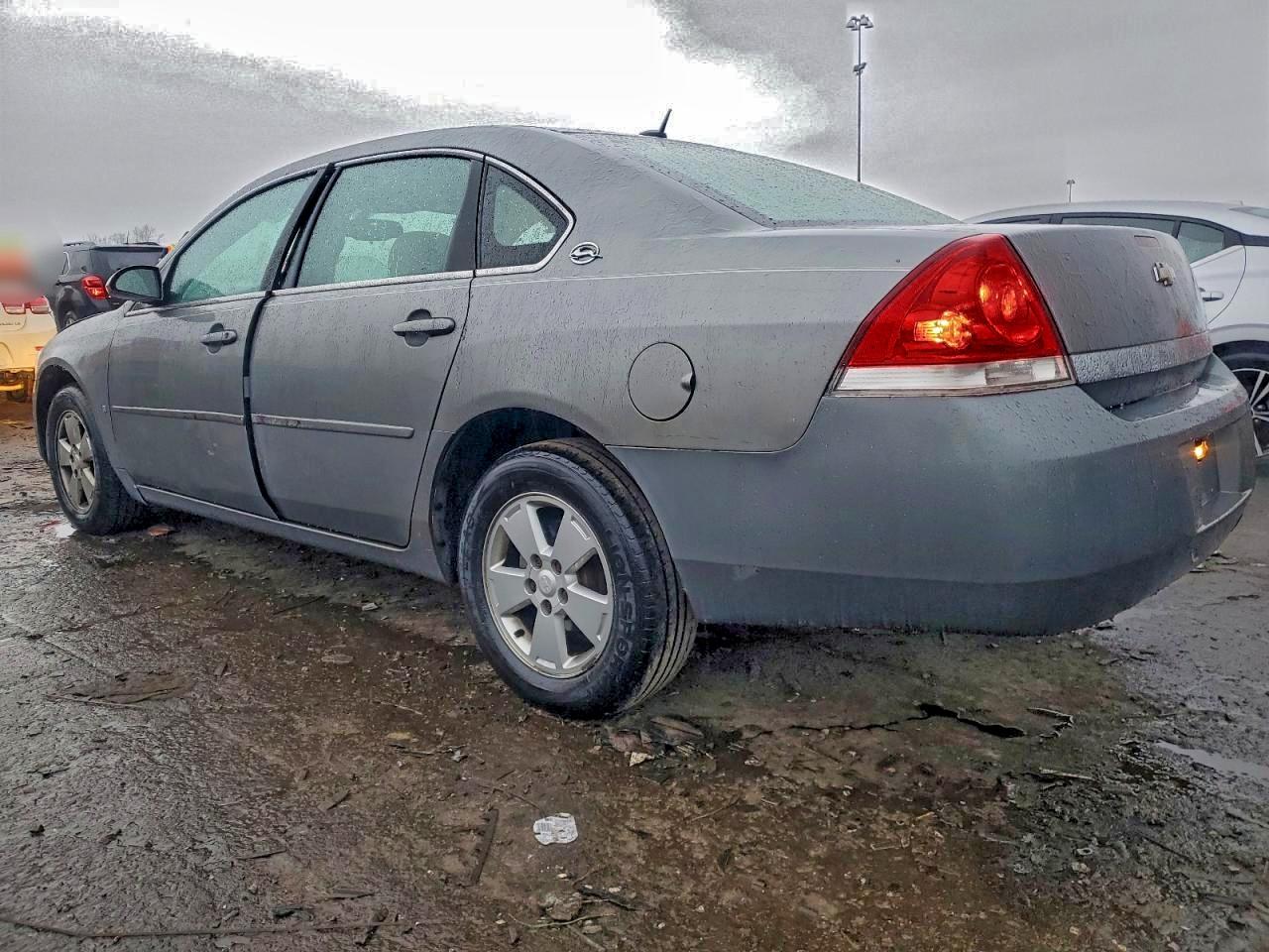 Chevrolet Impala Lt Image 2