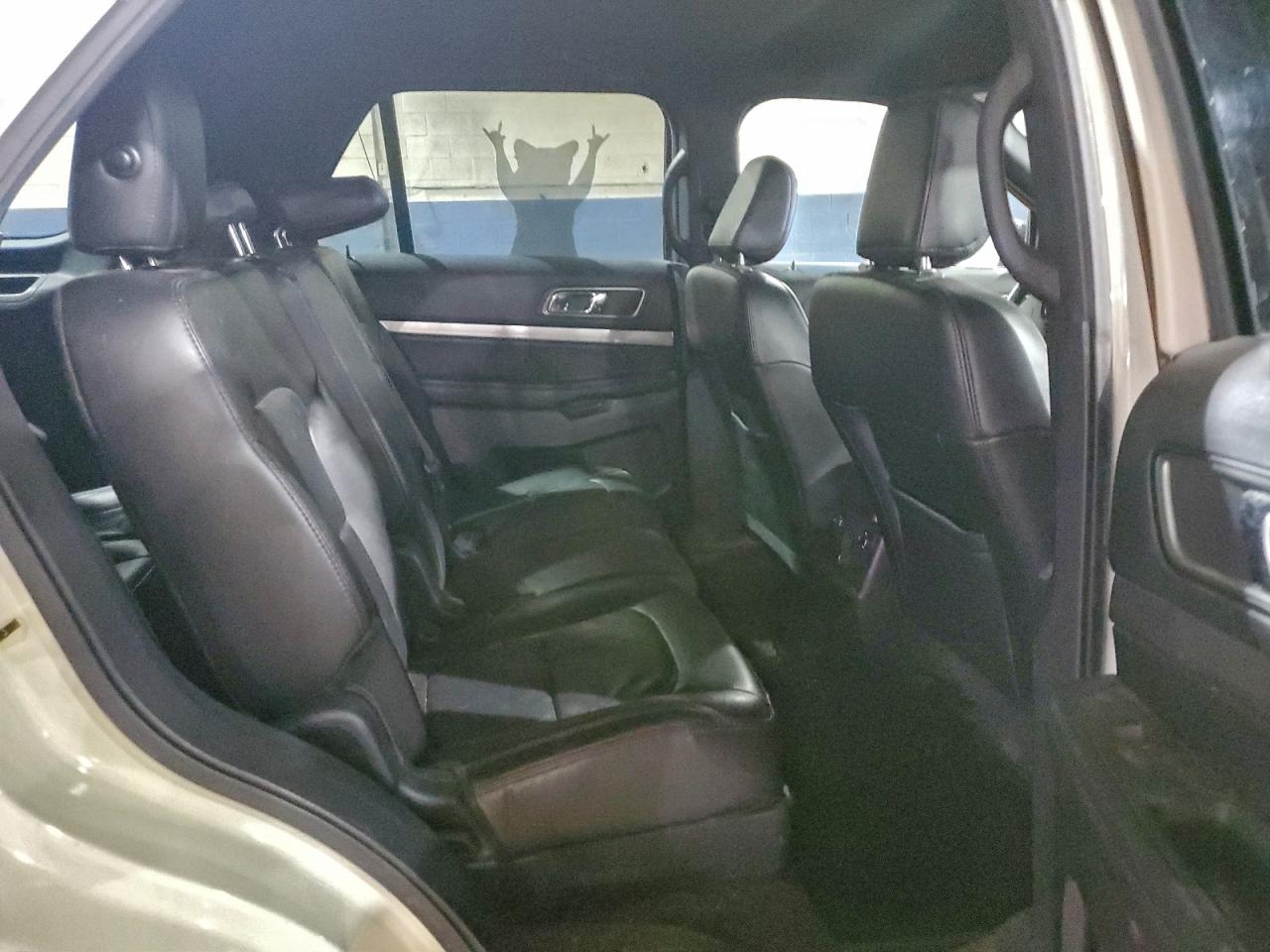 Ford Explorer Xlt Image 2