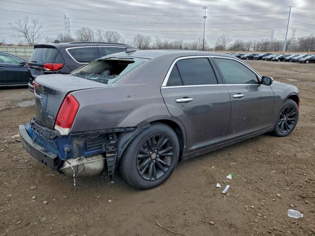 Chrysler 300 Image 2