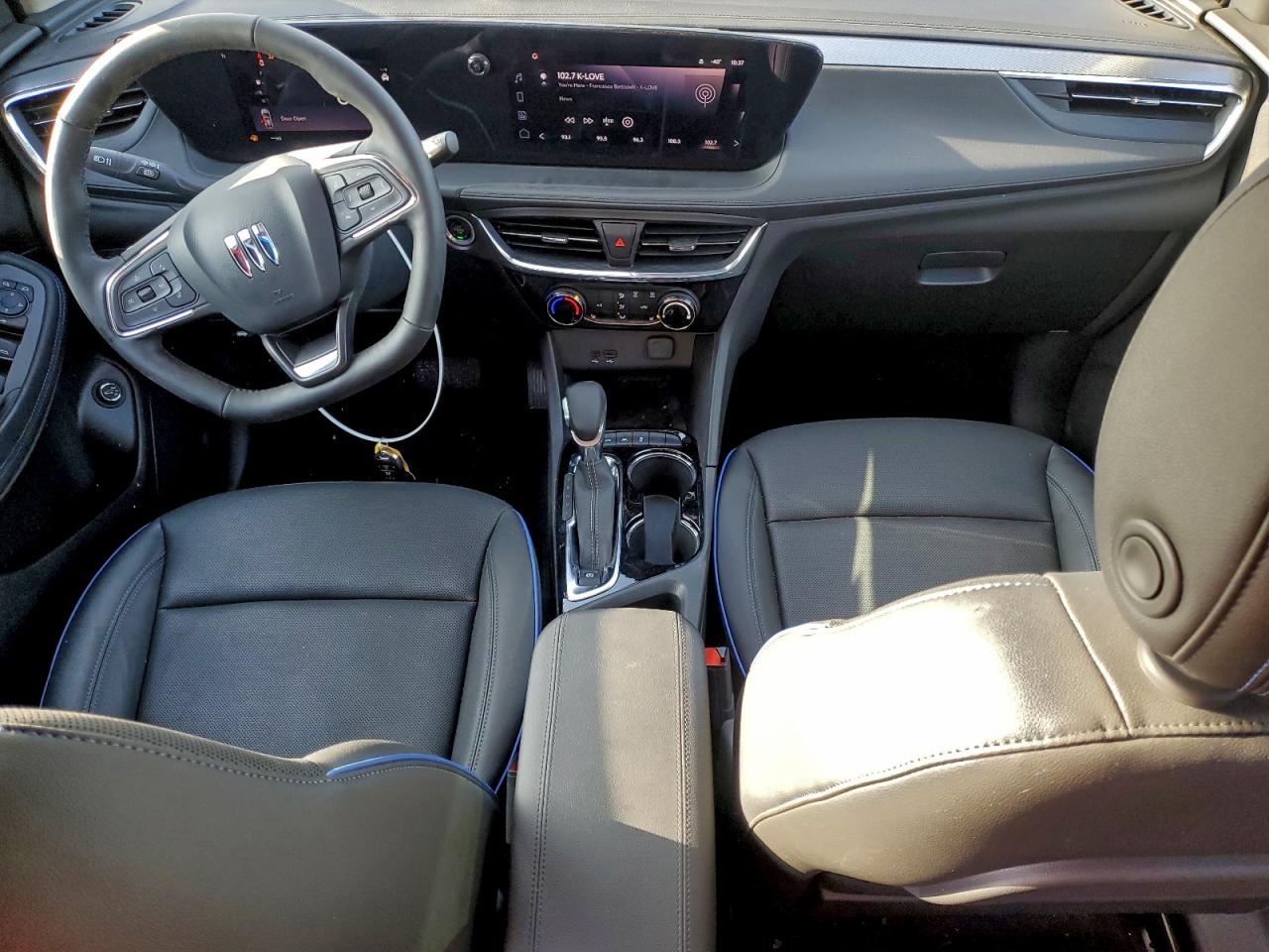 Buick Encore Sport Touring Image 6