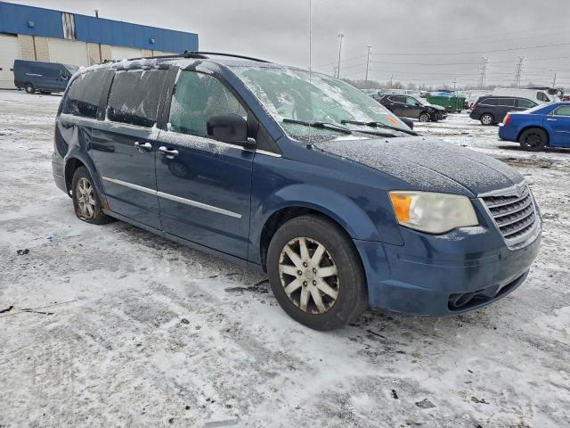 Chrysler Minivan Touring Image 13