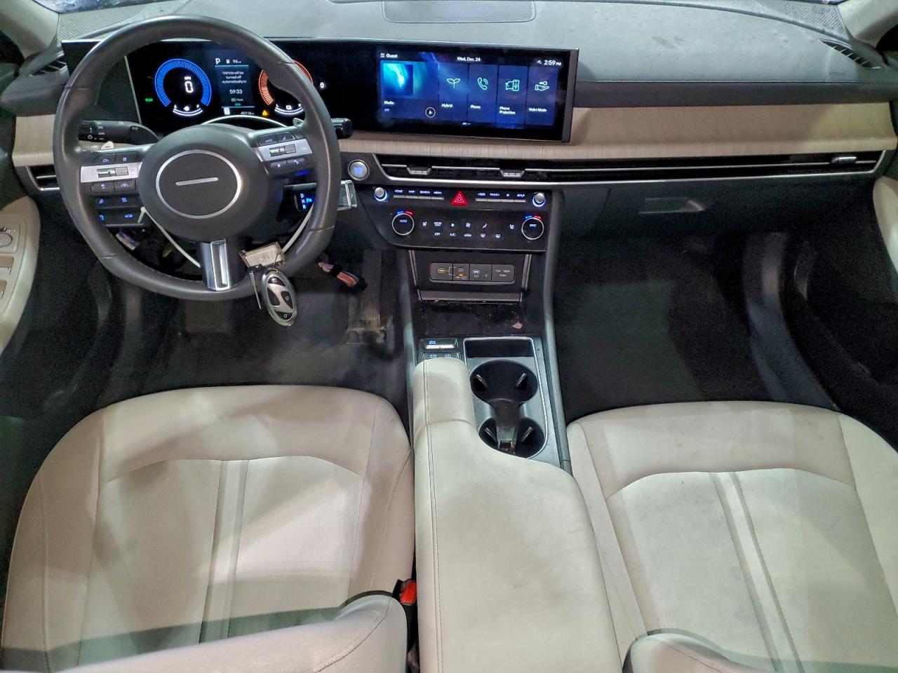 Hyundai SONATA Hybrid Image 5