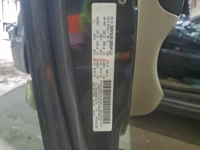 Chrysler Minivan Touring Image 9