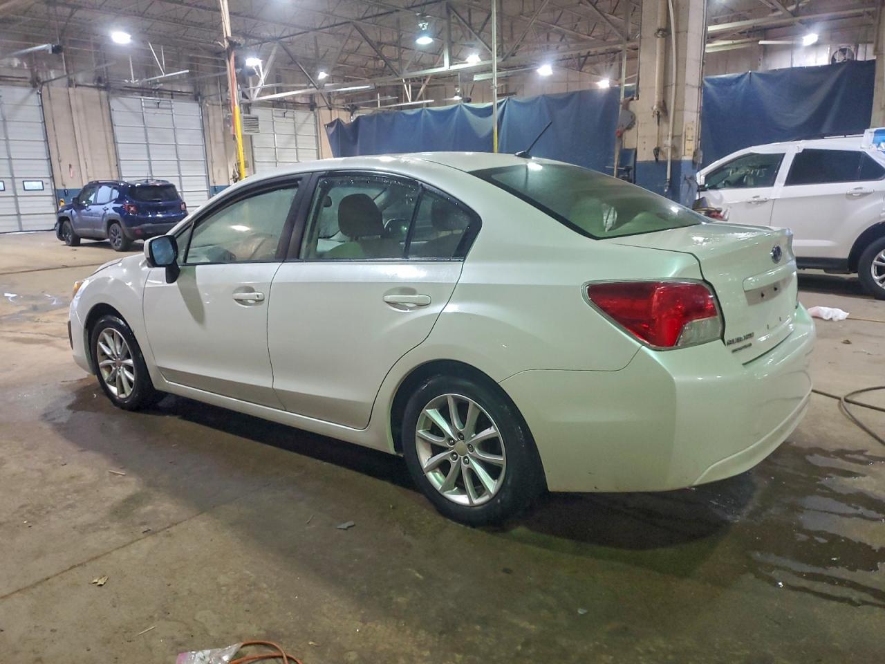 Subaru Impreza Premium Image 2