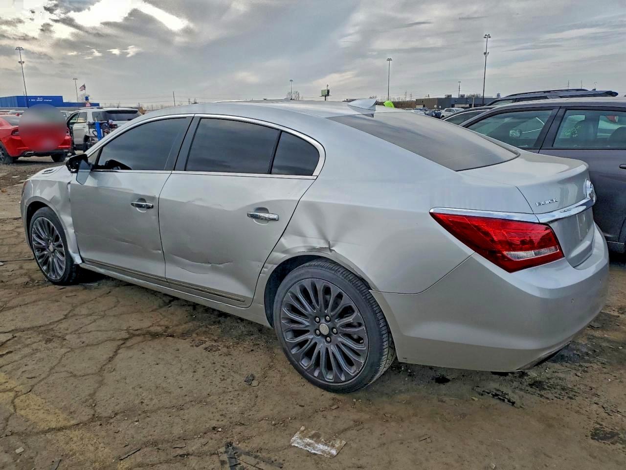 Buick LaCrosse Premium Image 2