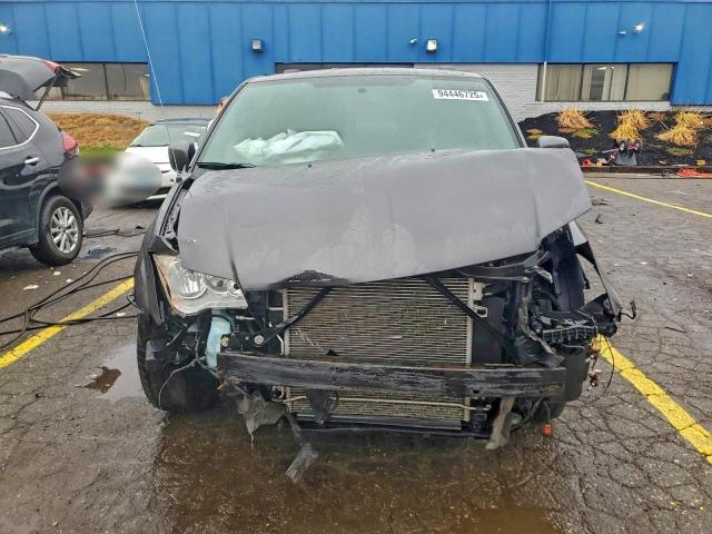 Dodge Caravan Sxt Image 2