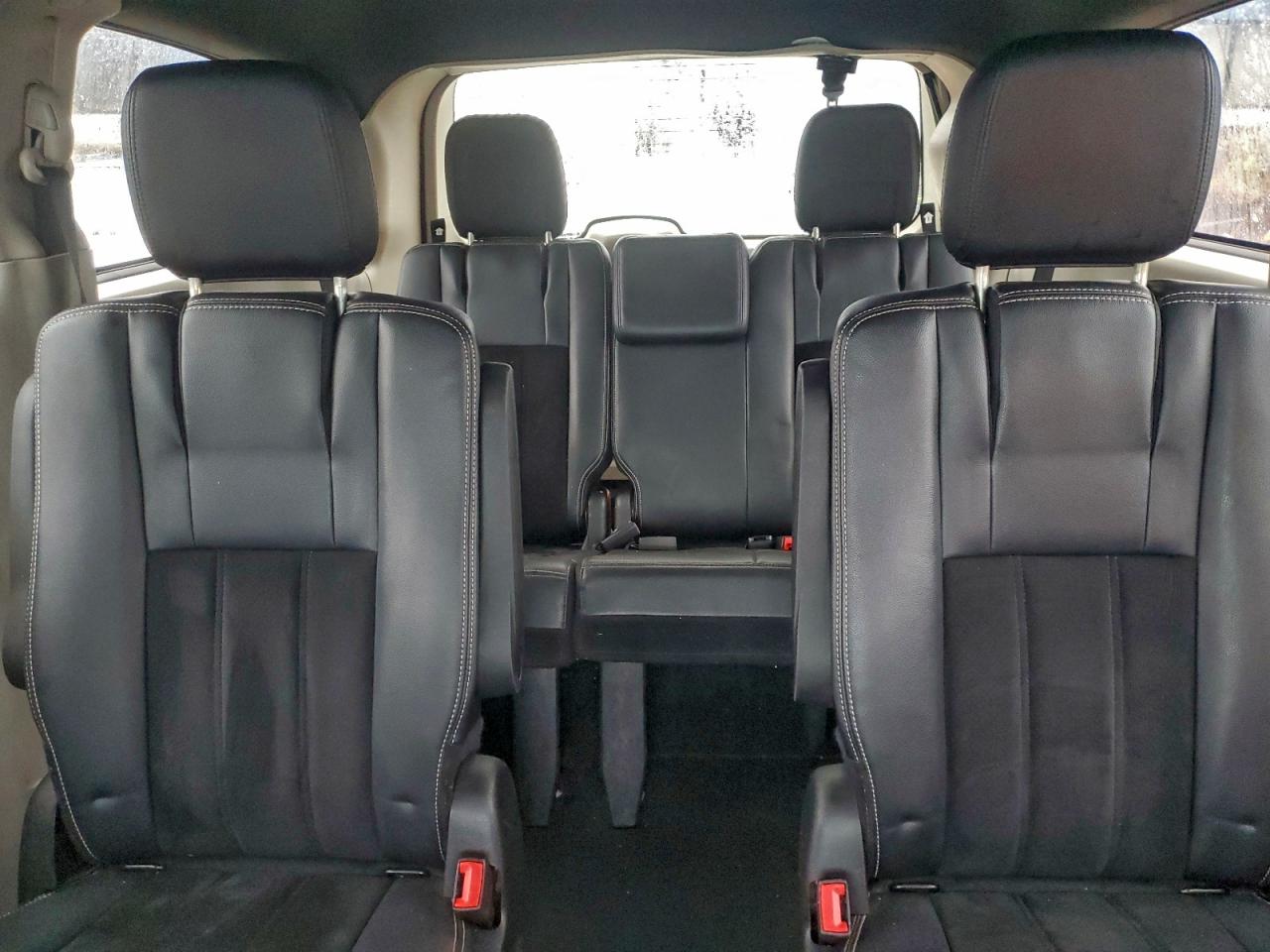 Dodge Caravan Sxt Image 6