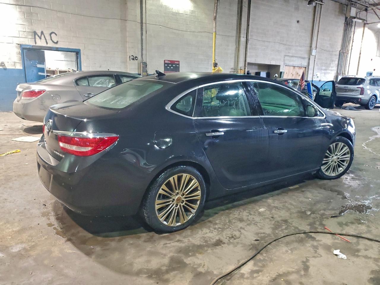 Buick Verano Image 7