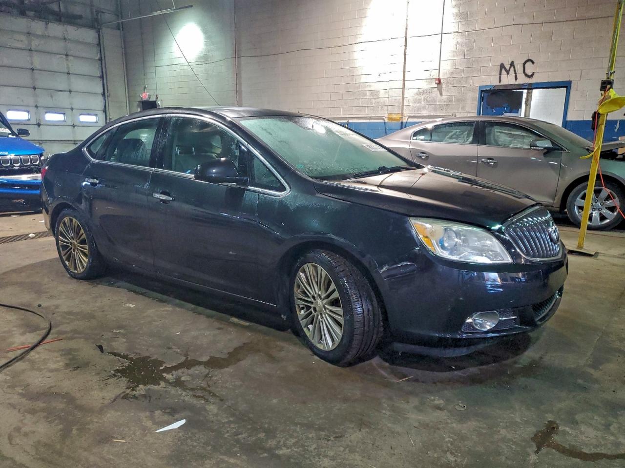 Buick Verano Image 8